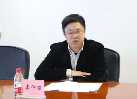 杨友斌执行会长代表盐城商会表示,本次捐赠仪式,不仅表达了商会的爱心